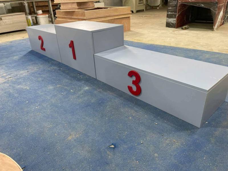 báo giá thuê bục trao giải tại tân phú-5 báo giá thuê bục trao giải tại tân phú-5