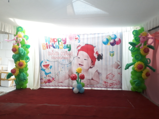 trang trí bong bóng sân khấu