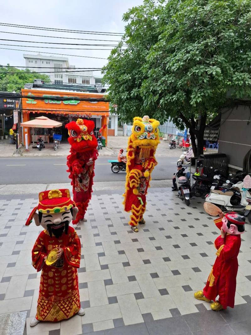 DỊCH VỤ MÚA LÂN KHAI TRƯƠNG TẠI QUẬN 1-1