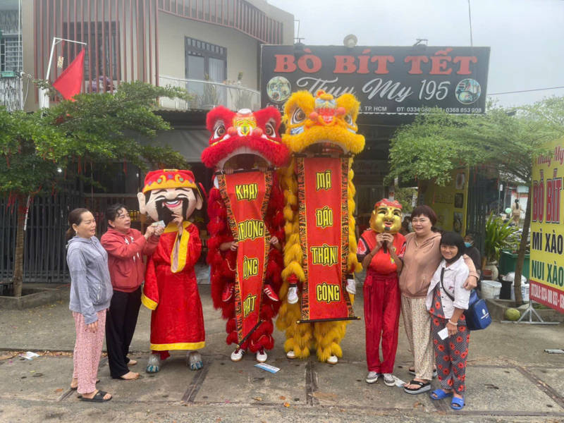 DỊCH VỤ MÚA LÂN KHAI TRƯƠNG TẠI QUẬN 10-6