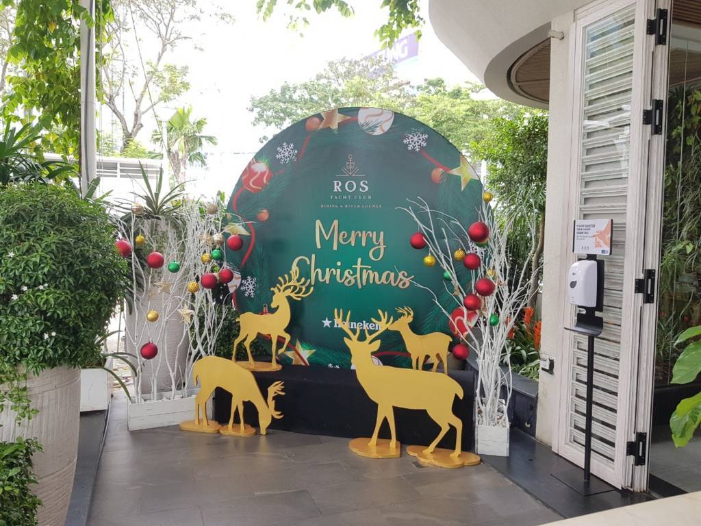 Dịch vụ trang trí noel quán cafe Dịch vụ trang trí noel quán cafe
