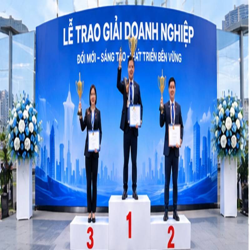 BỤC TRAO GIẢI THƯỞNG