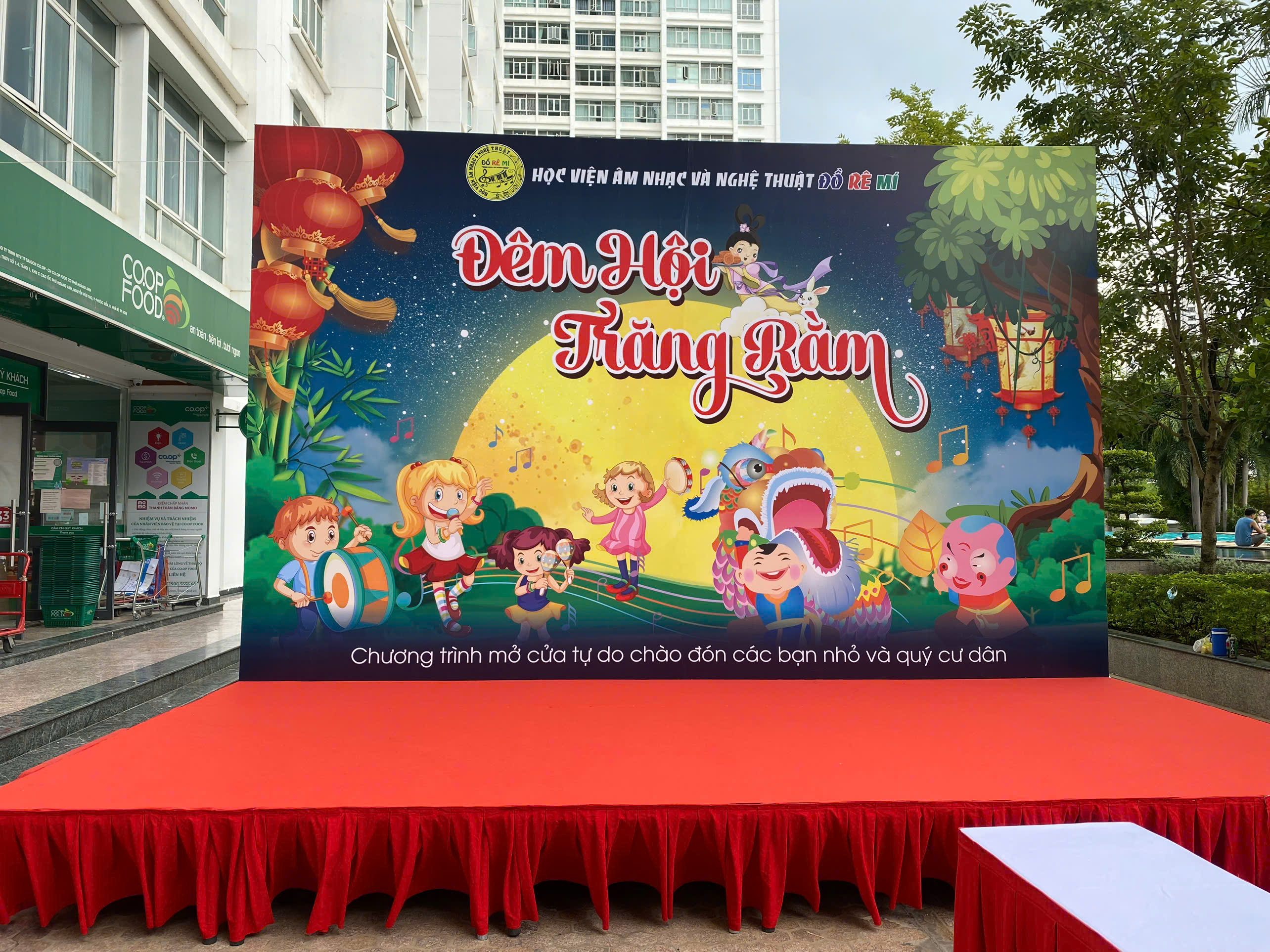CHO THUÊ BỤC SÂN KHẤU SỰ KIỆN TẠI QUẬN 2